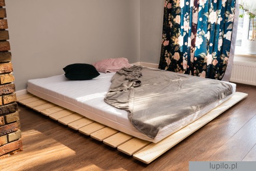 lozko futon matsu.jpg